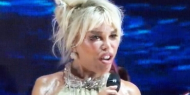 ajda-pekkanin-son-gorunumu-sosyal-medyada-gundem-oldu-LRZZAbi4.jpg