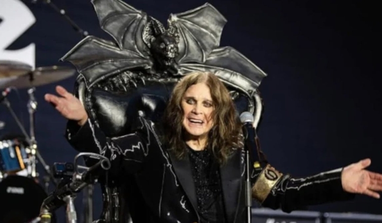black-sabbathin-ikonik-vokalisti-ozzy-osbourne-hayatini-kaybetti-u5TEwhCO.jpg