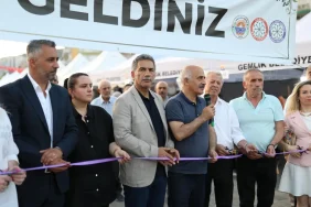 bursa-gemlikte-kadin-emegi-gorucuye-cikti-FG34Bf41.webp