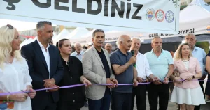 bursa-gemlikte-kadin-emegi-gorucuye-cikti-FG34Bf41.webp