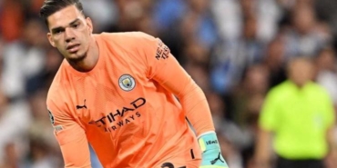galatasarayda-ederson-iddialari-ChiQQxLi.jpg