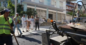 izmir-bornovada-asfalt-ve-beton-seferberligi-6RNFnrx8.webp