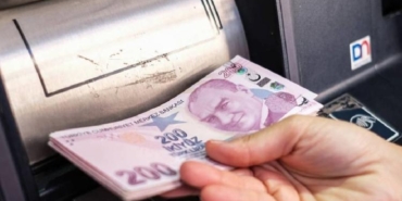yapi-kredi-denizbank-teb-ve-kuveyt-turkten-pes-pese-zam-aciklamalari-5mbi1a41.jpg