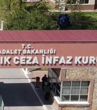 adalet-bakani-yilmaz-tunc-cezaevleri-cezalandirmiyor-topluma-kazandiriyor-7awTQv2R.jpg
