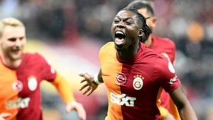 derrick-kohnden-galatasaraya-veda-yeni-istikameti-aciklandi-g6YTY9NT.jpg