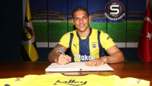 fenerbahceye-diego-carlos-icin-teklif-var-WwYIVbHF.jpg