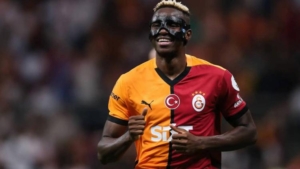 galatasaray-kadro-degeri-300-milyon-euroyu-gecen-ilk-turk-kulubu-olmayi-basardi-HcsKWxjP.jpg