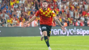 goztepe-ailesi-romuloya-tesekkurlerini-iletti-NWAEl2WQ.jpg