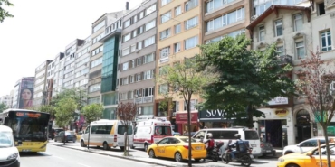 istanbulda-ofis-ve-dukkan-kiralari-artiyor-bir-dukkanin-kirasi-metrekarede-250-dolara-dayandi-yuwQnqW4.jpg