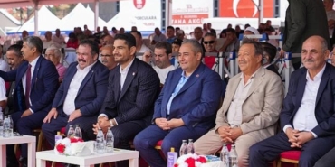 keciorende-geleneksel-taha-akgul-karakucak-guresleri-coskulu-acilisla-basladi-pqsy1Kg2.jpg