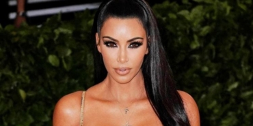 kim-kardashianin-gizemli-kiyafeti-gundemde-LH9iXNMN.jpg