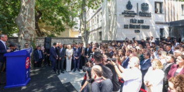 ozgur-ozel-imamoglu-yeni-kiz-yurduna-filiz-akinin-adini-verdi-m27Jjc8g.jpg