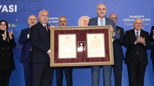trabzona-istiklal-madalyasi-101-yil-sonra-gelen-onur-qcgvUOe7.jpg