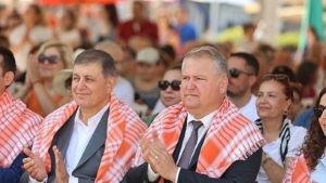 urlanin-2600-yillik-bag-bozumu-senligi-geleneksel-kutlamalarla-basladi-eHvNi7D8.jpg