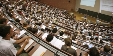 yks-sonuclari-aciklandi-25-devlet-universitesinde-fen-bilgisi-ogretmenligi-kontenjanlari-bos-kaldi-rSIQ3XXD.jpg