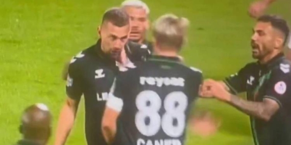 caner-erkin-takim-arkadasina-tokat-atti-8Vvmf8gQ.jpg