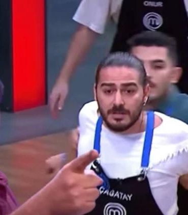 masterchef-turkiyede-sefin-ustune-yurume-soku-I8a2rHhn.jpg