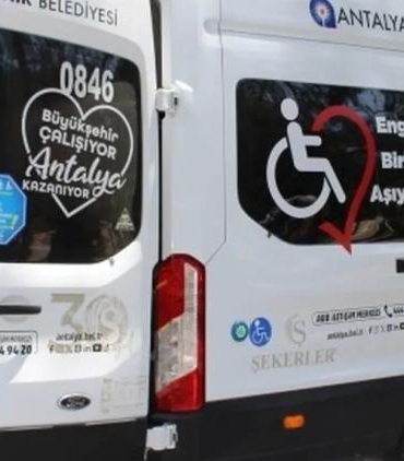 antalyada-engelsiz-hizmet-araci-ile-hayat-kolaylasiyor-3PEsNkgL.jpg
