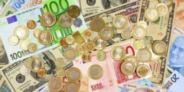 commerzbanktan-dolar-ve-euro-tahminleri-turk-lirasindaki-deger-kaybi-surecek-DXScXYWa.jpg