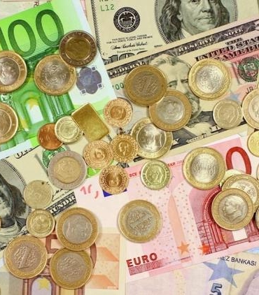 commerzbanktan-dolar-ve-euro-tahminleri-turk-lirasindaki-deger-kaybi-surecek-DXScXYWa.jpg