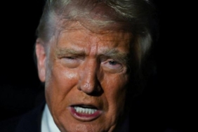 trump-cark-etti-epstein-belgelerine-evet-oyu-istedi-partisini-boldu-5RJ9eFQV.jpg