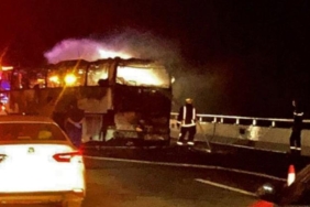 umreye-giden-hacilari-tasiyan-otobus-tankerle-carpisti-45-olu-EeVikgIM.jpg