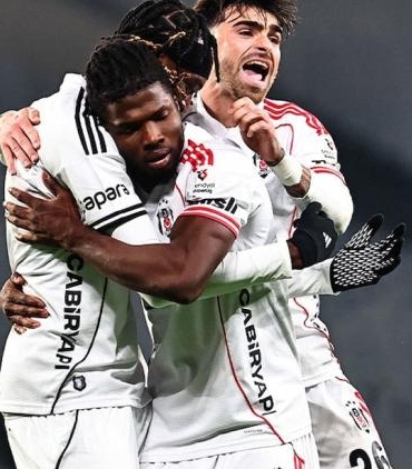 1-dakikayla-besiktasli-oldu-oynamama-sebebi-cikti-qGE7dzIj.jpg