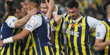 rade-krunic-sirbistanda-zirveye-cikti-fenerbahce-sonrasi-buyuk-basari-j3OHZxZJ.jpg