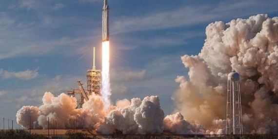 tarihin-en-guclu-uzay-roketleri-zirve-spacexin-WkUfr8fV.jpg