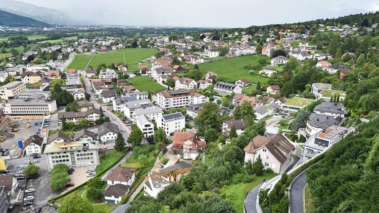 lihtenstayn-turistten-cok-milyonerin-oldugu-zengin-ulke-GCf5fLqH.jpg