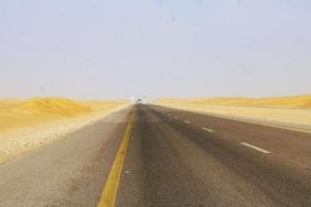 suudi-arabistandan-rekor-256-kilometrelik-dumduz-yol-7fKhTJYJ.jpg