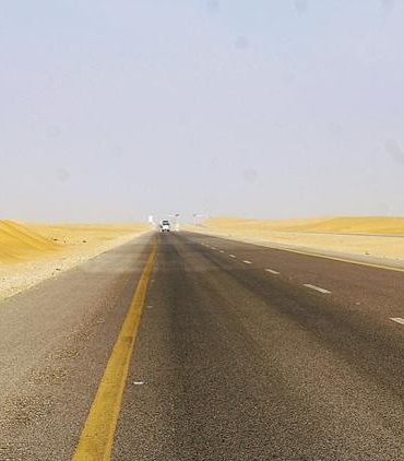 suudi-arabistandan-rekor-256-kilometrelik-dumduz-yol-7fKhTJYJ.jpg