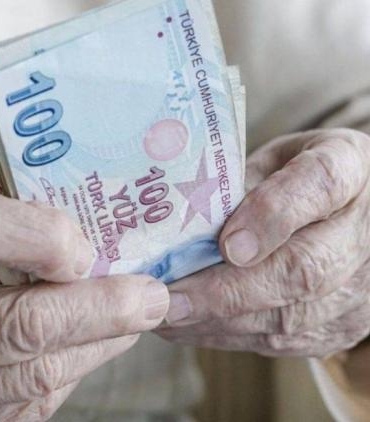emekli-bayram-ikramiyesinde-geri-sayim-5000-tl-beklentisi-ve-odeme-takvimi-UxbREMWq.jpg