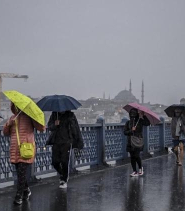 istanbulda-yagmur-molasi-kisa-suruyor-akdeniz-uzerinden-yeni-dalga-geliyor-HYCynydX.jpg