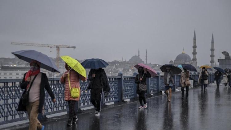 istanbulda-yagmur-molasi-kisa-suruyor-akdeniz-uzerinden-yeni-dalga-geliyor-HYCynydX.jpg