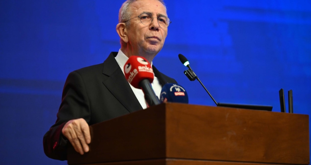 Müslim Sarı'nın Açıklamalarının Ardından Mansur Yavaş CHP'den İstifa Etti