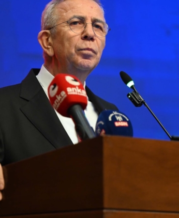 Müslim Sarı'nın Açıklamalarının Ardından Mansur Yavaş CHP'den İstifa Etti