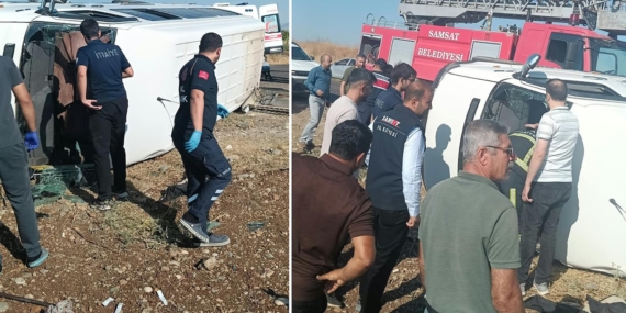 Adıyaman'ın Samsat ilçesinde devrilen yolcu minibüsündeki 12 kişi yaralandı