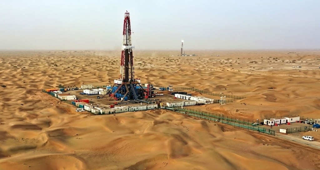 Çin Taklamakan Çölü Derinliklerindeki Sahadan 26 Milyon Tonu Aşkın Enerji Çıkardı