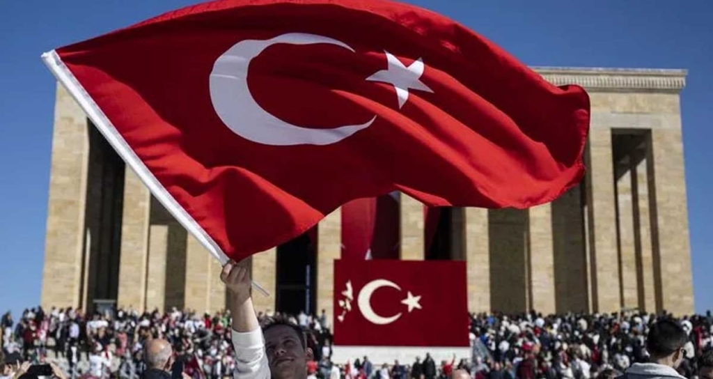 2026 Cumhuriyet Bayramı Tatil Takvimi Netleşti: 28 ve 29 Ekim Çalışma Düzeni