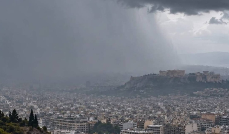 Yunanistan'da 9 Bölge İçin Şiddetli Fırtına ve Kırmızı Alarm Uyarısı Verildi