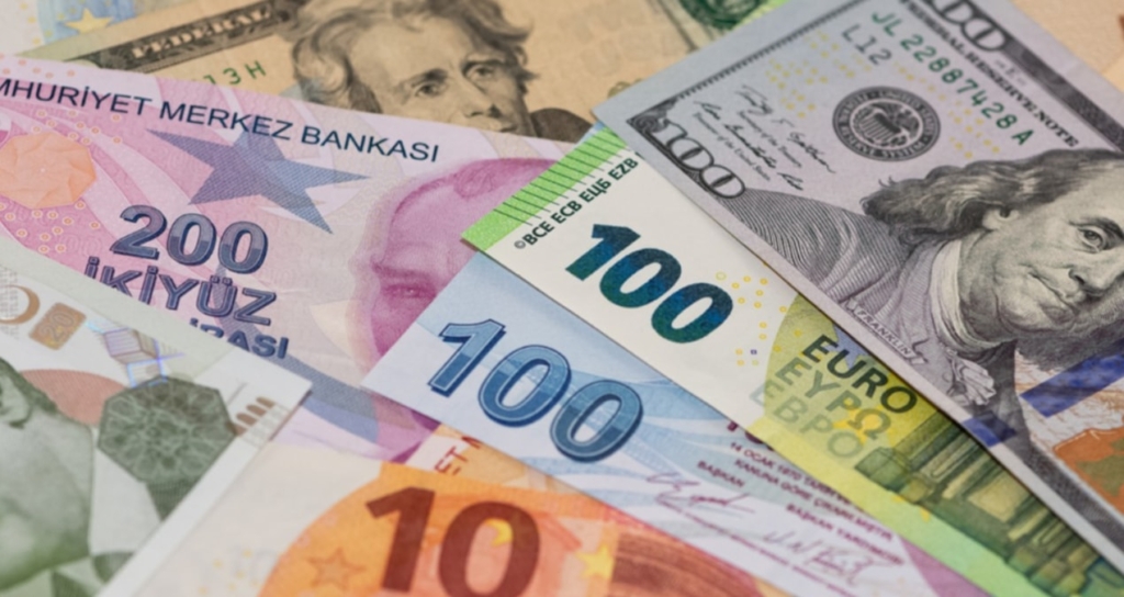 Dolar kuru 49,83 seviyesini aşarak tüm zamanların en yüksek değerini gördü